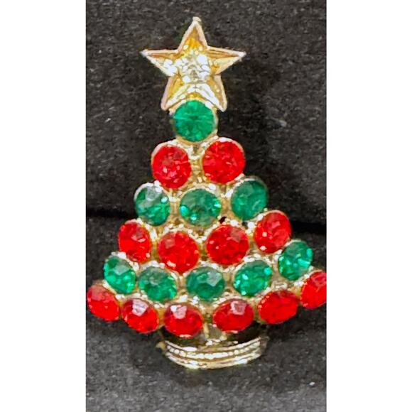 Vintage Gold-tone Christmas Tree Brooch Red & Green Rhinestones Jewelry CP61 - Picture 1 of 3